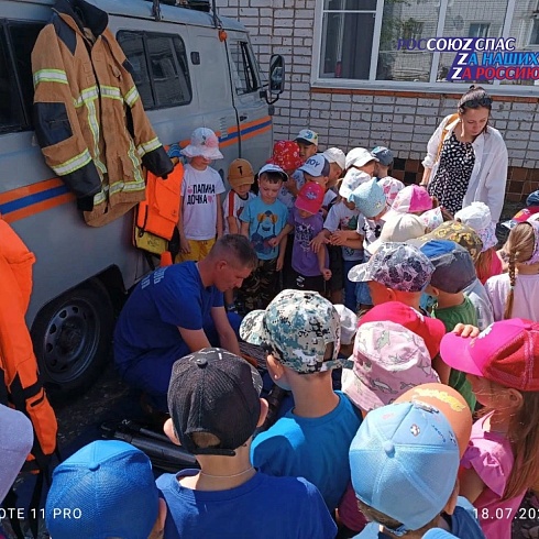 Спасатели Марий Эл напоминают детям правила безопасного поведения в летний период
